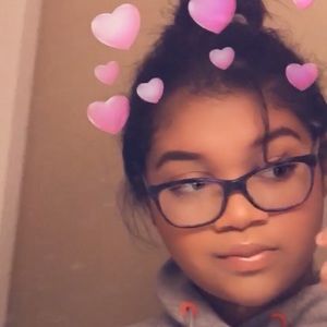 Meet your Posher, Jasmine